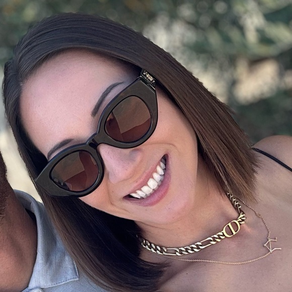 Burberry BE4390 Meadow Tortoise Frame Brown Gradient Lenses Sunglasses $398 - Picture 2 of 8